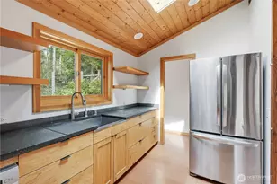 177 Salmonberry Ln, Lopez Island, WA 98261 - Photo 7