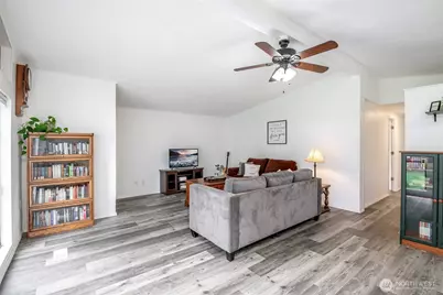 8725 Pepperidge Lane SE, Yelm, WA 98597 - Photo 7