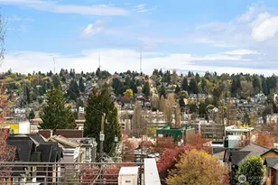 114 N 39th St, Seattle, WA 98103 - Photo 21