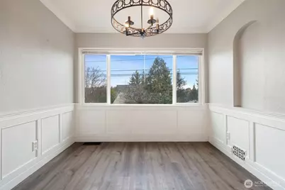 303 S Lafayette Avenue, Bremerton, WA 98312 - Photo 7