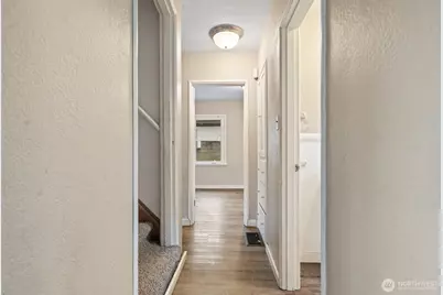 303 S Lafayette Avenue, Bremerton, WA 98312 - Photo 11