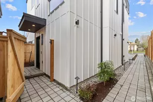 945 NW 61st St, Seattle, WA 98107 - Photo 3