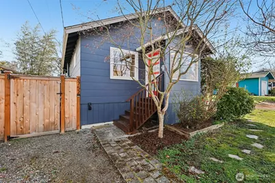 8752 2nd Avenue NW, Seattle, WA 98117 - Photo 3