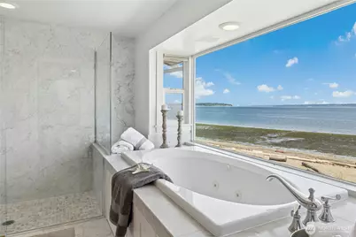 15628 Point Monroe Drive NE, Bainbridge Island, WA 98110 - Photo 17