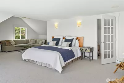 15628 Point Monroe Drive NE, Bainbridge Island, WA 98110 - Photo 13