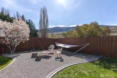2837 Riviera Boulevard, Malaga, WA 98828 - Photo 29