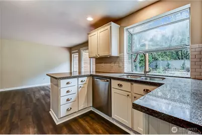 16116 SE 156th Street, Renton, WA 98058 - Photo 7