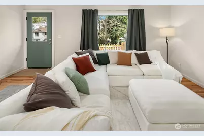 5035 25th Avenue SW, Seattle, WA 98106 - Photo 17