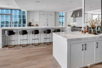 715 2nd Avenue #1702, Seattle, WA 98104 - Photo 15