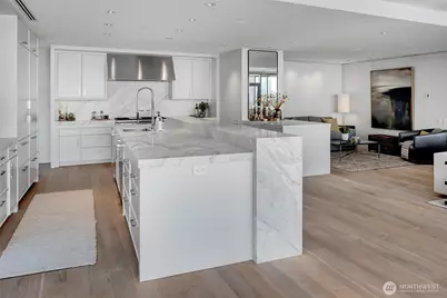 715 2nd Avenue #1702, Seattle, WA 98104 - Photo 17