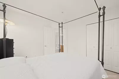 23120 SE Black Nugget Road #E1, Issaquah, WA 98029 - Photo 25