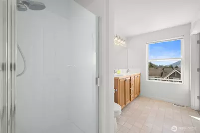 23120 SE Black Nugget Road #E1, Issaquah, WA 98029 - Photo 21