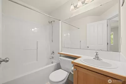 23120 SE Black Nugget Road #E1, Issaquah, WA 98029 - Photo 23