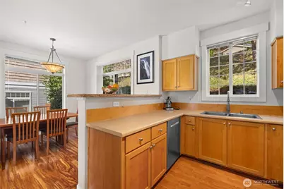23120 SE Black Nugget Road #E1, Issaquah, WA 98029 - Photo 15