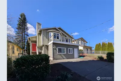10341 Stone Avenue N, Seattle, WA 98133 - Photo 1