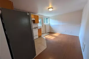 10341 Stone Ave N, Seattle, WA 98133 - Photo 9