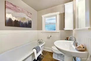 1910 N 38th St, Seattle, WA 98103 - Photo 9