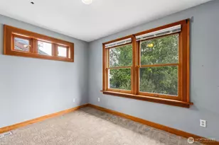 4220 Francis Ave N, Seattle, WA 98103 - Photo 17