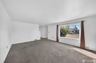 403 E Spruce St, Mount Vernon, WA 98273 - Photo 3