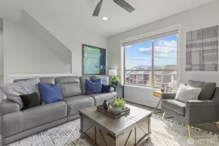 1344 6th Ave NE, Issaquah, WA 98029 - Photo 3