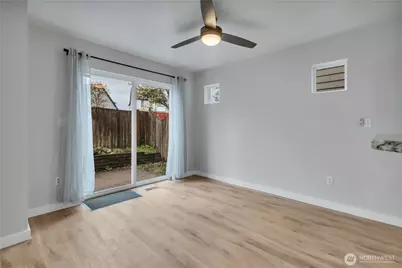 11410 186th Street E, Puyallup, WA 98374 - Photo 13