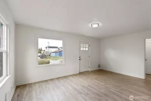 2414 S 8th St, Tacoma, WA 98405 - Photo 5