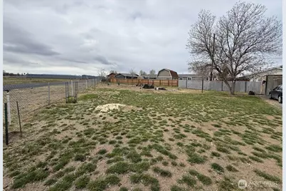 711 S Canna Street, Soap Lake, WA 98851 - Photo 3