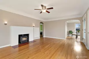 214 J St NE, Auburn, WA 98002 - Photo 5