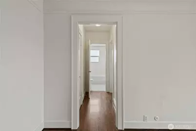 741 Federal Avenue E, Seattle, WA 98102 - Photo 7