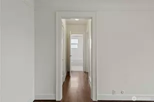 741 Federal Ave E, Seattle, WA 98102 - Photo 7