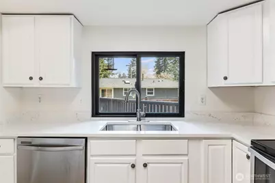 32910 30th Avenue SW, Federal Way, WA 98023 - Photo 7