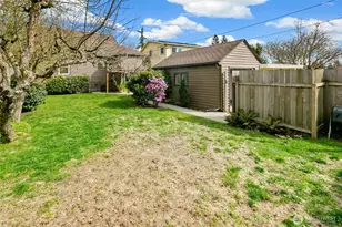 8053 Brooklyn Ave NE, Seattle, WA 98115 - Photo 27