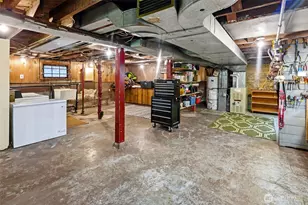 8053 Brooklyn Ave NE, Seattle, WA 98115 - Photo 23