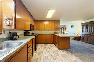 8825 Corbin Dr, Everett, WA 98204 - Photo 9