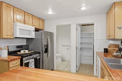 1721 Madison Street #C, Everett, WA 98203 - Photo 13