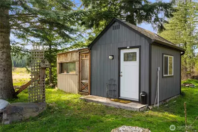 14435 Vail Cut Off Road SE, Rainier, WA 98576 - Photo 17