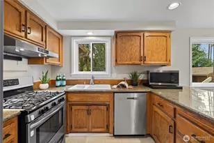 10833 32nd Dr SE, Everett, WA 98208 - Photo 11
