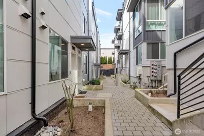 3406 15th Avenue W #C, Seattle, WA 98119 - Photo 3