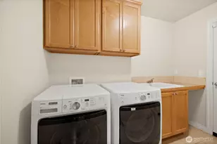 4610 NE 1st Ct, Renton, WA 98059 - Photo 25