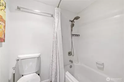 10101 SE 3rd Street #402, Bellevue, WA 98004 - Photo 15