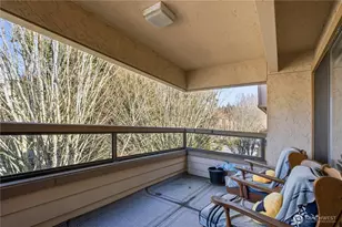 10101 SE 3rd St, Bellevue, WA 98004 - Photo 11