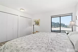 10101 SE 3rd St, Bellevue, WA 98004 - Photo 13