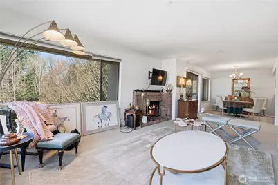 10101 SE 3rd Street #402, Bellevue, WA 98004 - Photo 5