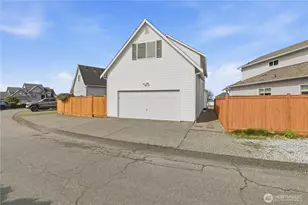 17607 111th St Ct E, Bonney Lake, WA 98391 - Photo 31