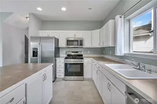 17607 111th St Ct E, Bonney Lake, WA 98391 - Photo 15