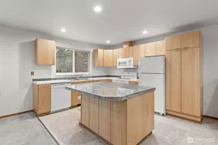 2718 S Star Lake Rd, Federal Way, WA 98003 - Photo 5