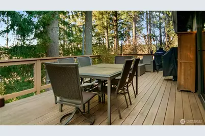 4017 239th Place SE, Sammamish, WA 98029 - Photo 25