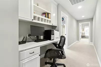 2411 30th Avenue NE, Issaquah, WA 98029 - Photo 27