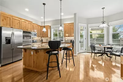 2411 30th Avenue NE, Issaquah, WA 98029 - Photo 7