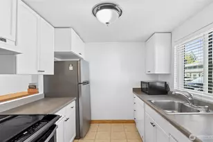 1040 S 320th St, Federal Way, WA 98003 - Photo 5